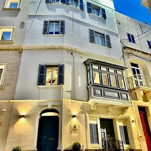 Nautilus Boutique Townhouse Zajazd